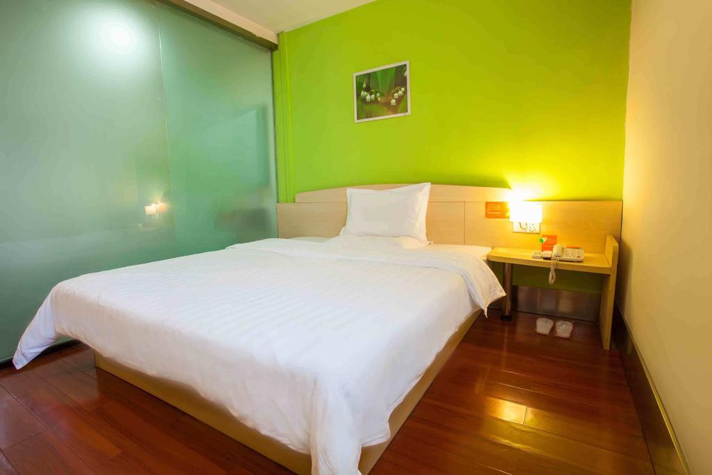 7Days Inn Laiwu Fengcheng West Street Room photo